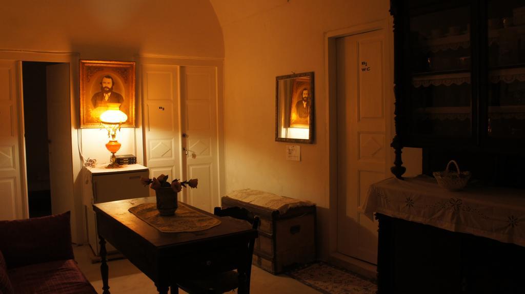 Marcos Rooms Oia Exteriör bild