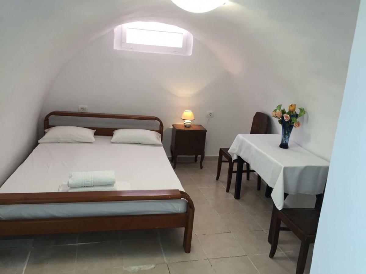 Marcos Rooms Oia Exteriör bild